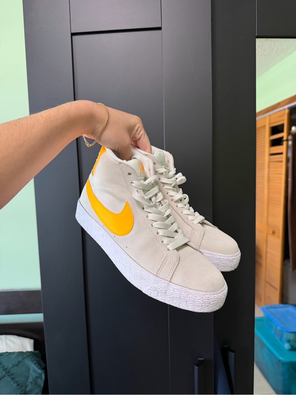 Nike Women’s Blazer Mid Suede - White with orange Swoosh